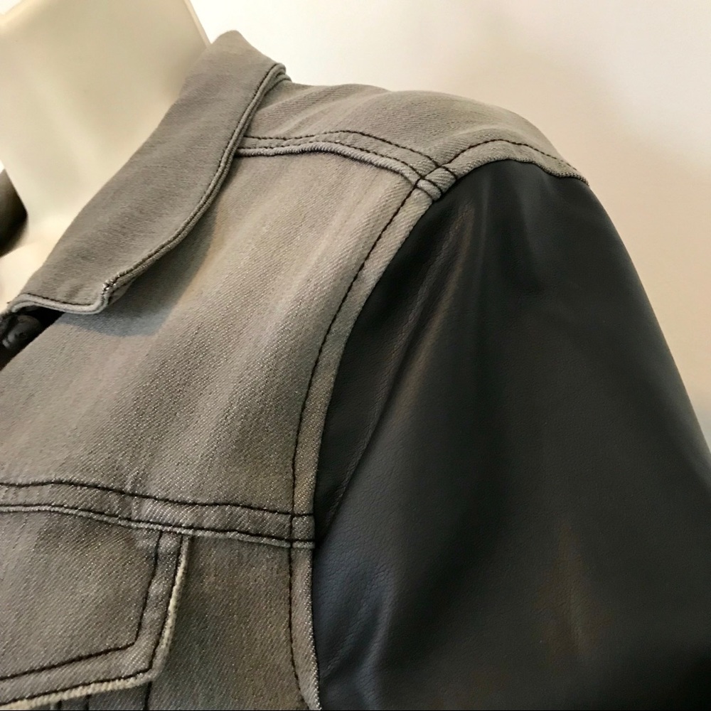 BCBGGeneration Cropped Denim Jacket Faux Leather - Picture 6 of 6